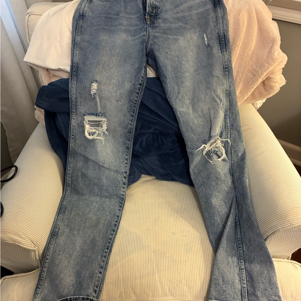 Stylish Distressed Light Blue Women's Straight Leg Jeans